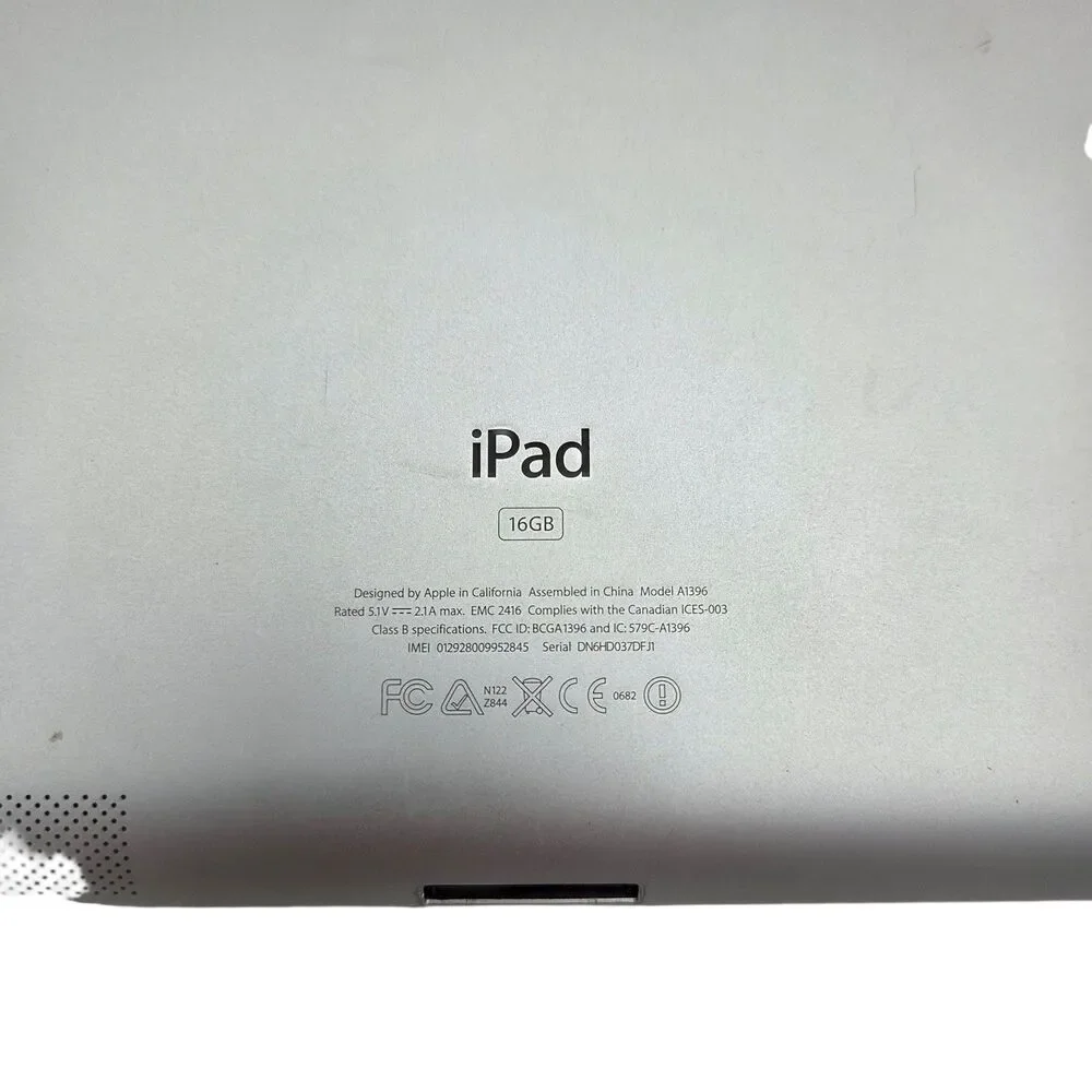 Apple iPad 2nd Gen A1396 16GB Black Wi-Fi + 3G UNTESTED For Parts or Repair
